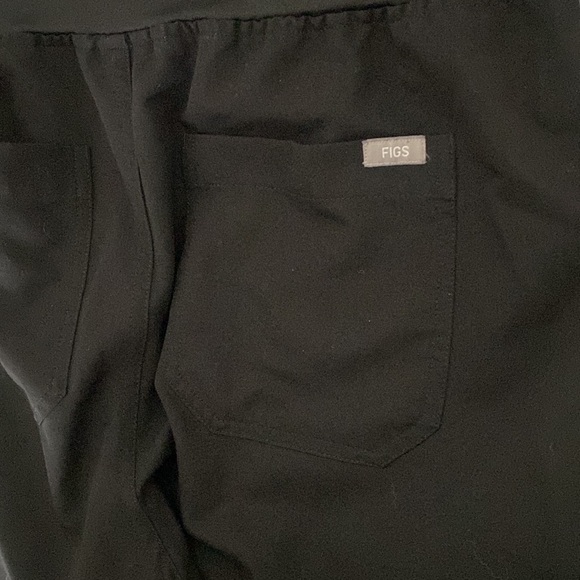 FIGS - Picture 12 of 12